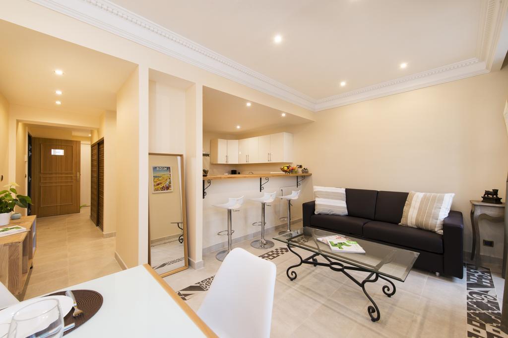 Apartment - Promenade Des Anglais Ніцца Номер фото