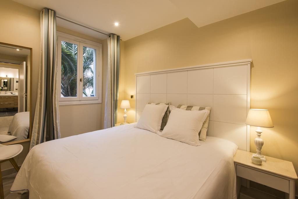 Apartment - Promenade Des Anglais Ніцца Номер фото