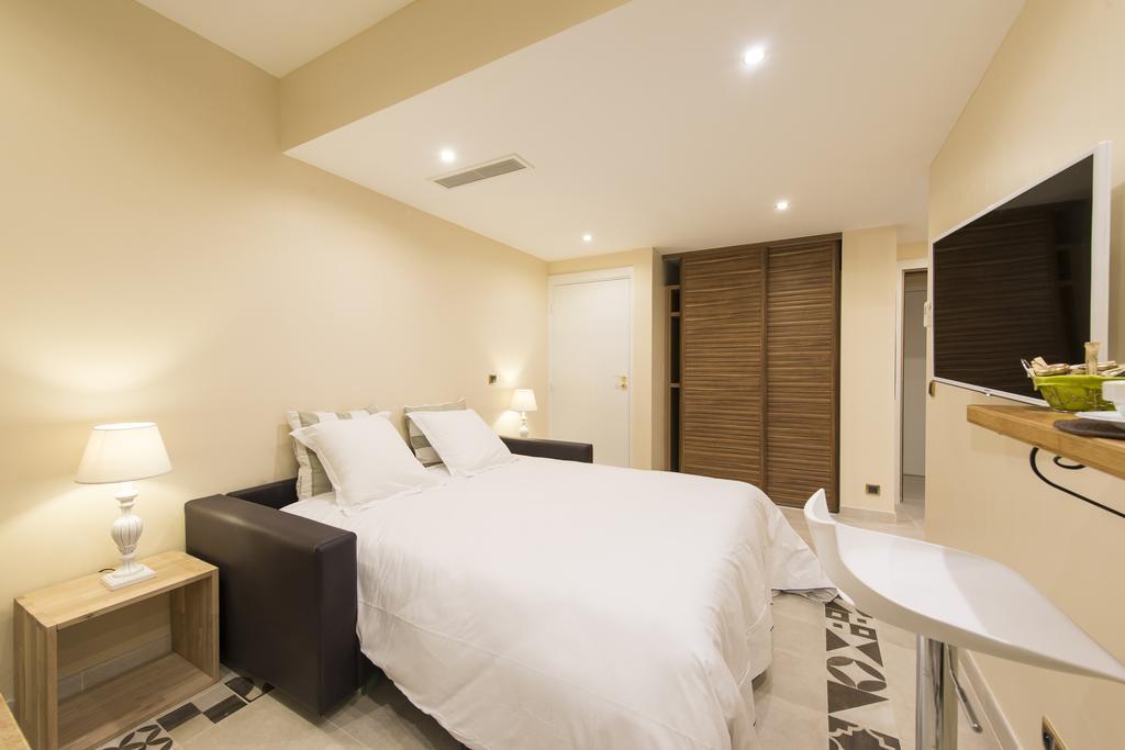 Apartment - Promenade Des Anglais Ніцца Номер фото