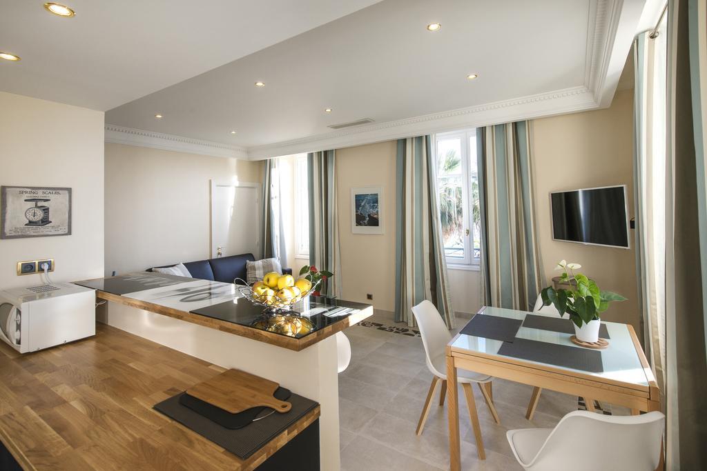 Apartment - Promenade Des Anglais Ніцца Номер фото